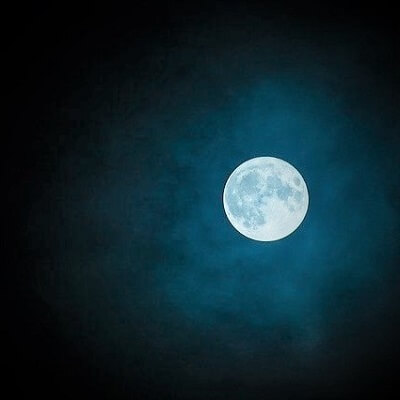 明咲（めいさ）先生