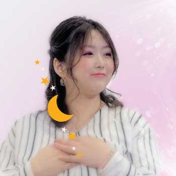 月咲（つきさき）もも先生