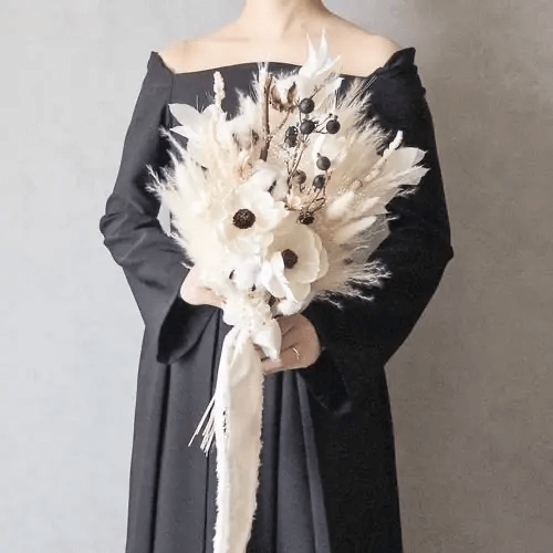 紋由美（あゆみ）先生