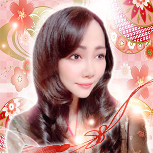 彩美（あみ）先生